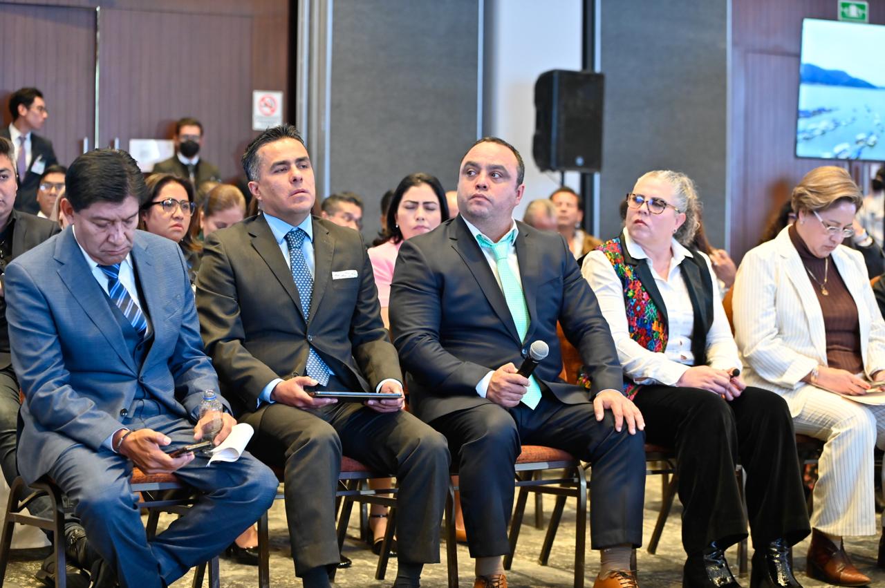 Orienta OSFEM en cumplimiento de obligaciones