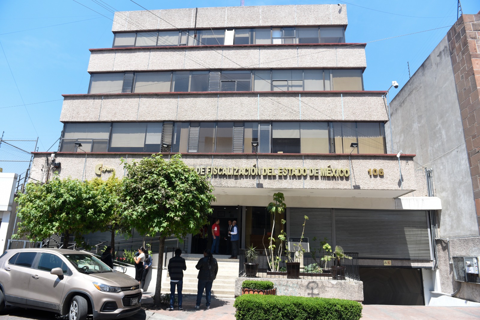 Orienta OSFEM en cumplimiento de obligaciones