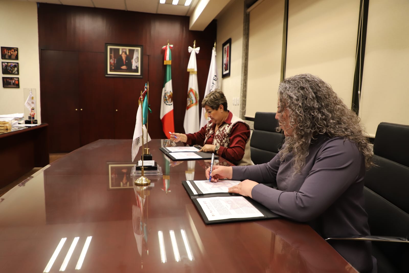 Orienta OSFEM en cumplimiento de obligaciones