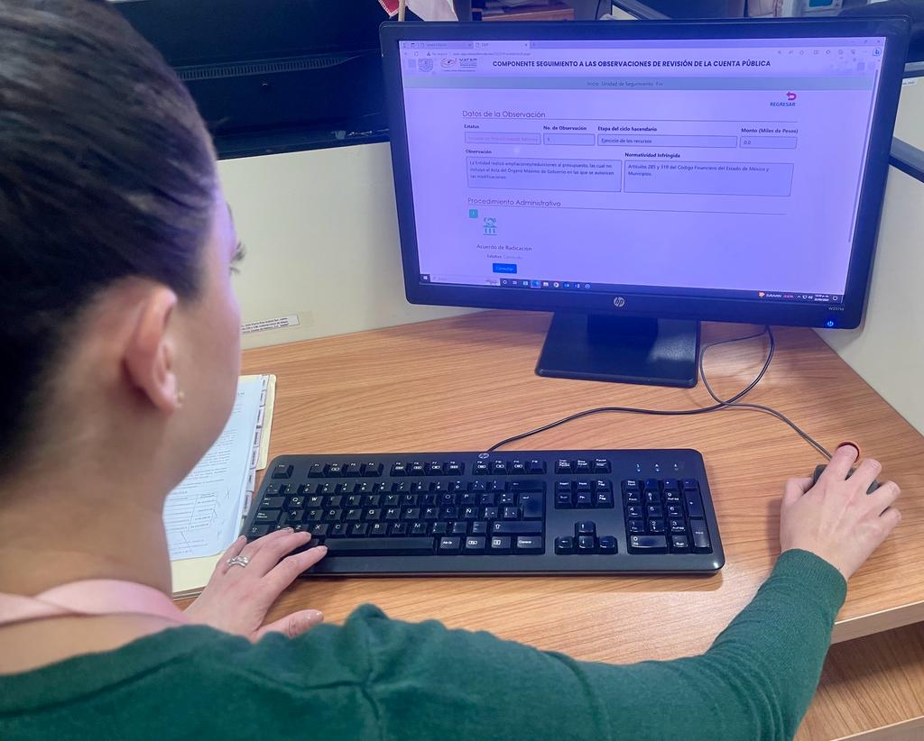 Reconocen logro académico de servidores públicos del OSFEM